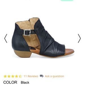 Miz Mooz ankle booties